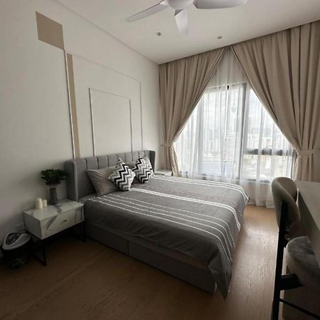 Bunga Suite At Lucentia Bbcc Kuala Lumpur Exterior foto