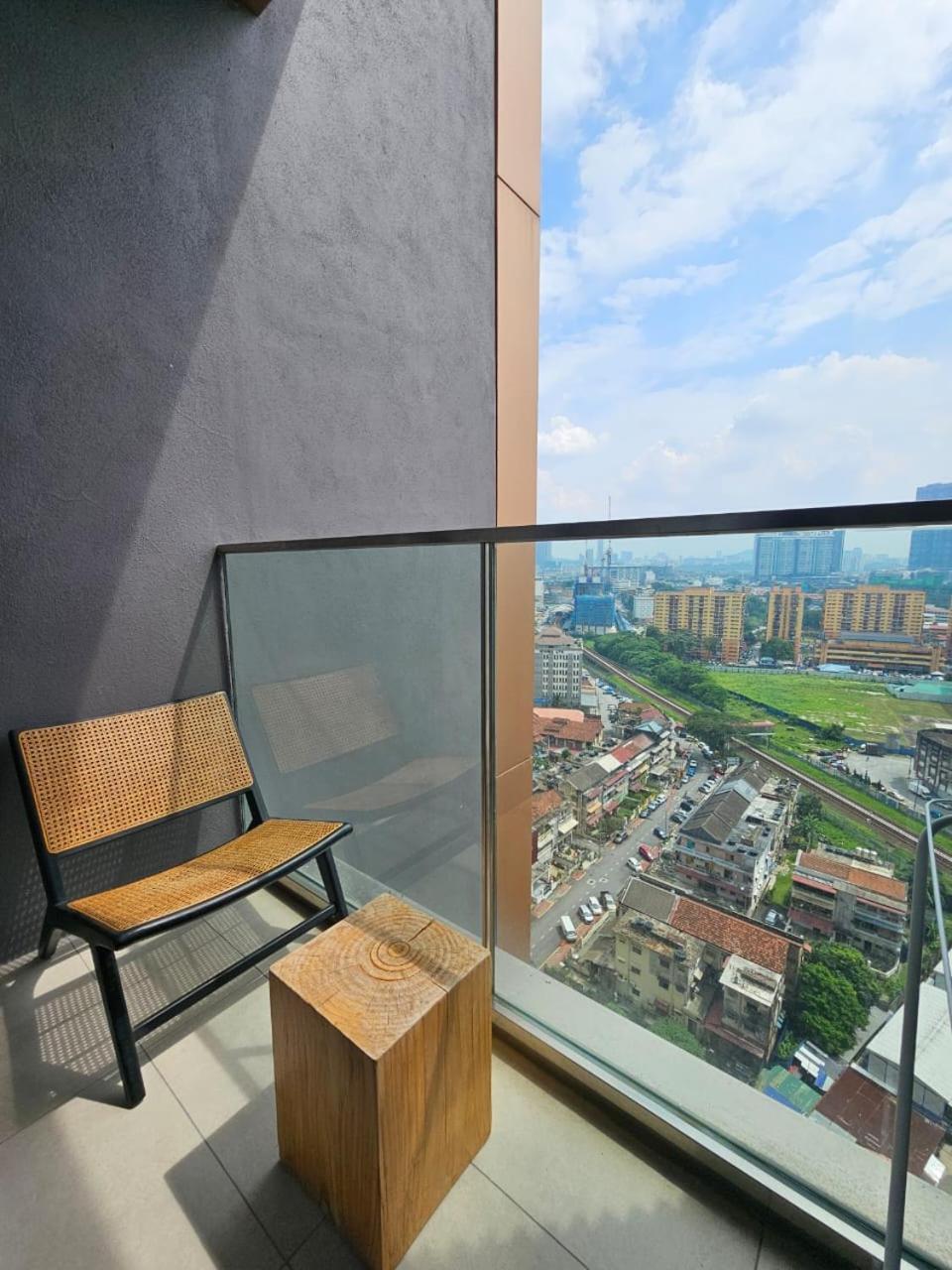 Bunga Suite At Lucentia Bbcc Kuala Lumpur Exterior foto